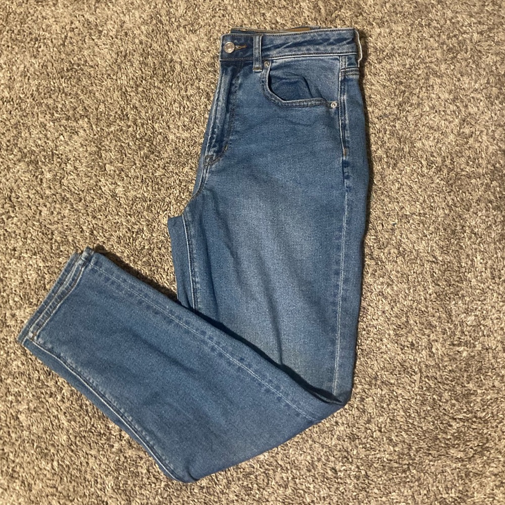 Denim American Eagle jeans. Size 6 (SOLD)